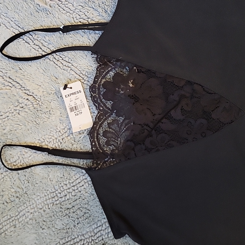 Express Lace Tanks - Picture 4 of 6